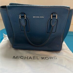 Michael Kors Selby Medium Leather Purse